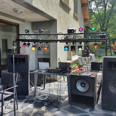 Le Grand Lac Hotel Bar Restaurant Laffrey Ngoại thất bức ảnh